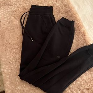 Lululemon joggers